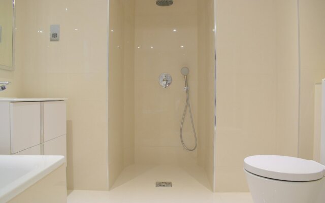 Grand, Luxurious 2 Bed in Angel