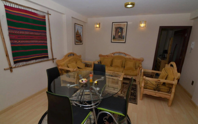 Almudena Apart Hotel
