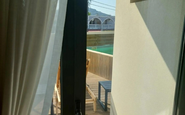 Zante Flower