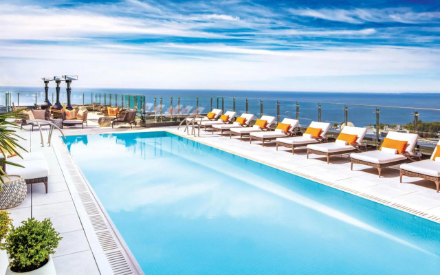 Hotel X Toronto, a Destination by Hyatt Hotel