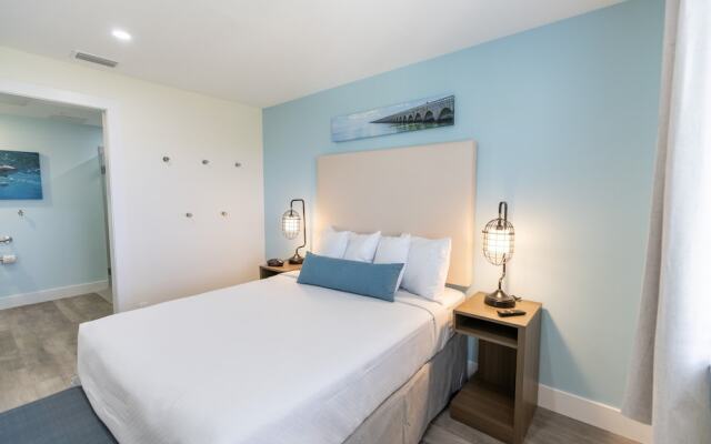 Sugarloaf Key Hotel at KOA Resort