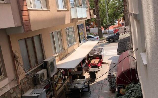 Sinop'un kalbi Aşıklar Caddesinde 2+1 Aile Evi