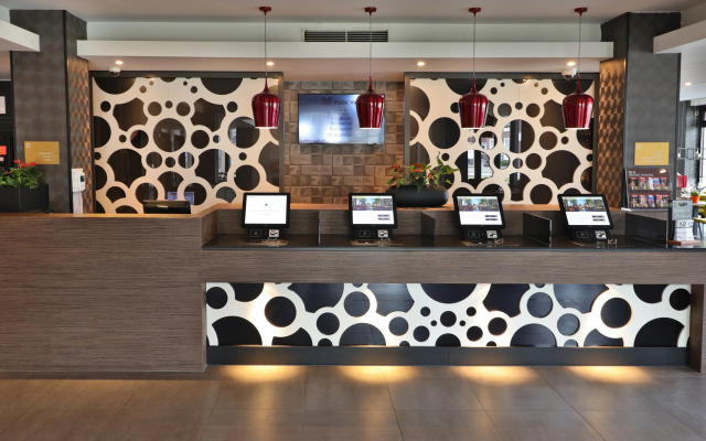 XO Hotels Park West