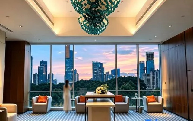 Changsha Yuelu Howard Johnson Hotel (Meixi Lake West Metro Station Branch) – People – Changsha