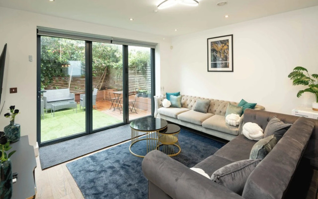 Superb 3bedroom House in Greenwich With Parking