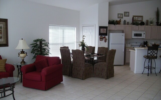 5 Bedroom Platinum Home With Games Room and Spa