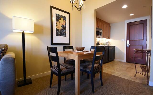 Founders Pointe 4646