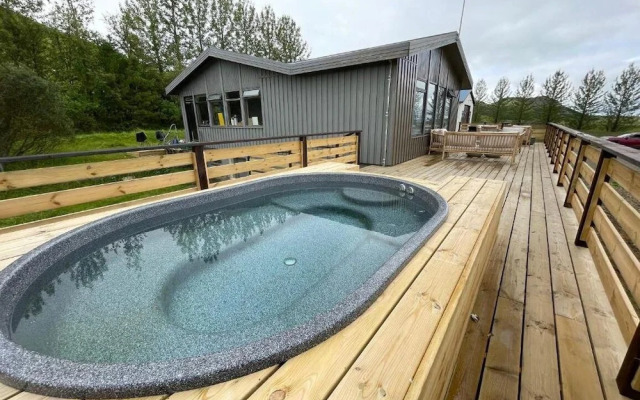 Au44 cottages - Arngrimslundur