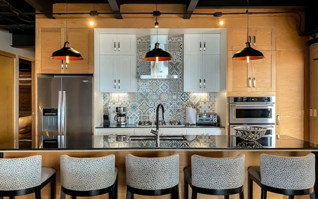 Pinnacle Resorts 179