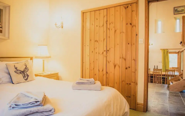 Deerclose West Farmhouse