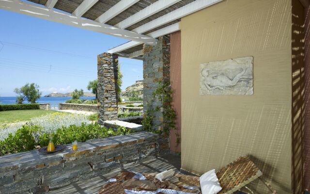 Porto Kea Suites