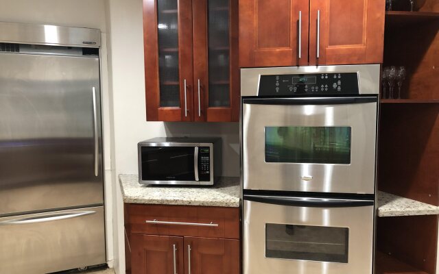 Casa Ria Luxury House w Private Pool Near Aventura Mall