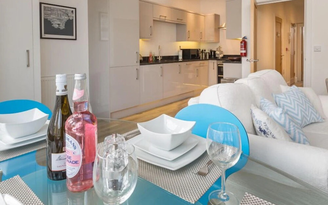 The Apartment, Newcomen Road