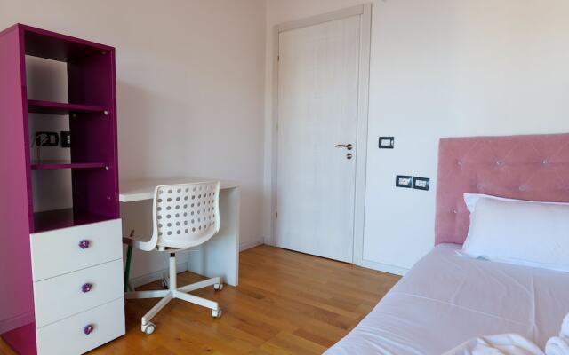 Sion Saranda Apartment 21 , a Three Bedroom Apartment in the Center of the City