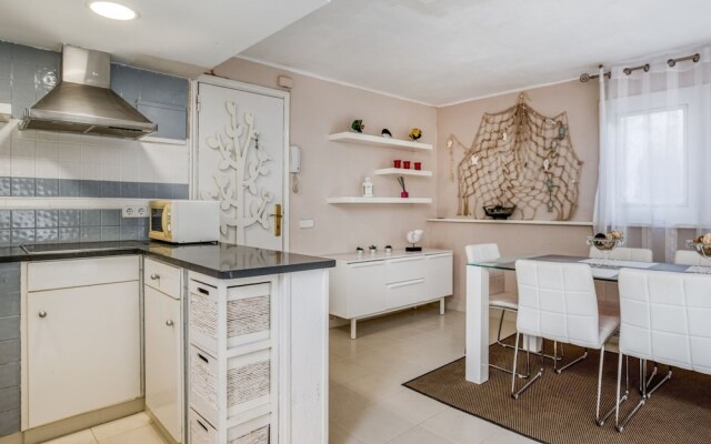 Waterfront Apartment in Playa de Aro With Patio