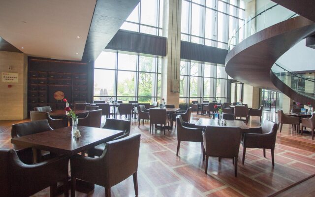 Lanxi Xingmao Resort Hotel