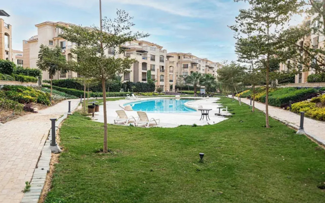 Imperial & Inviting 3bdr Duplex w/ Roof @new Cairo