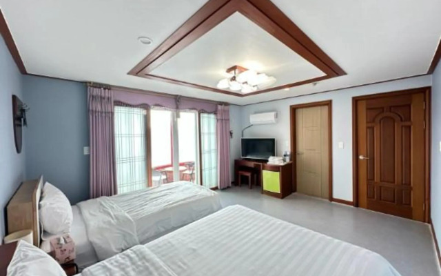 The Sea of Jeju Dream