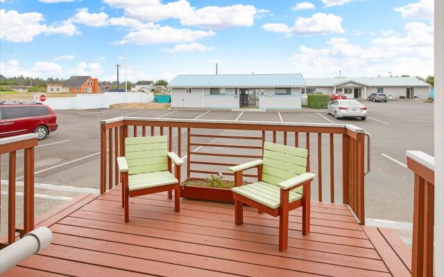 Windjammer Condos