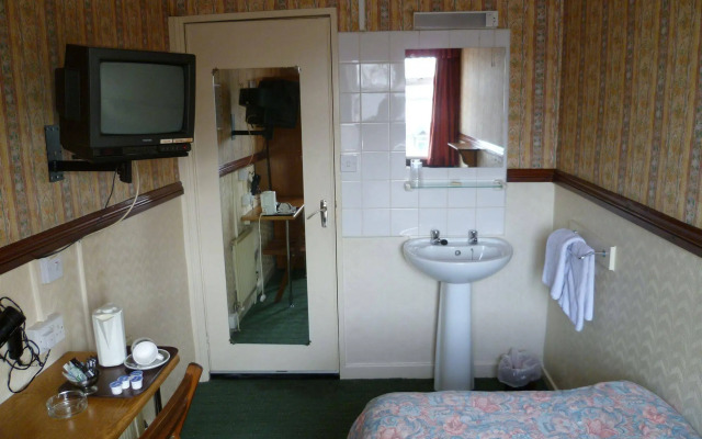 Rollason Wood Hotel