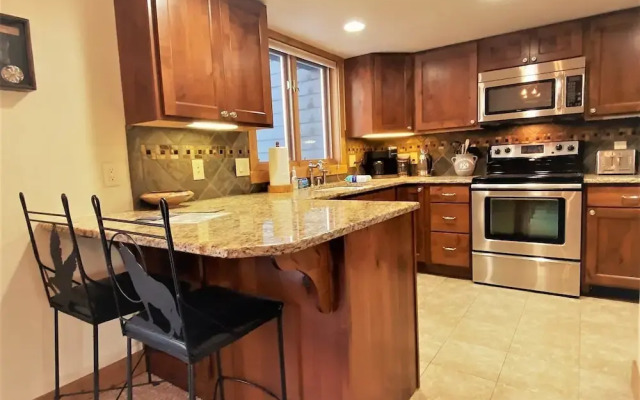 Rc1987 Montana Mountain Hideaway