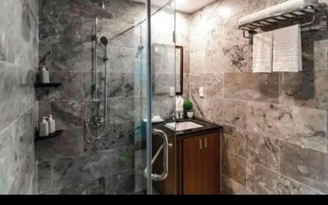 Sunwah Pearl Royal Heights