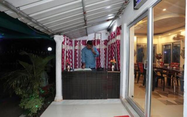 OYO 24224 Varsha Resort