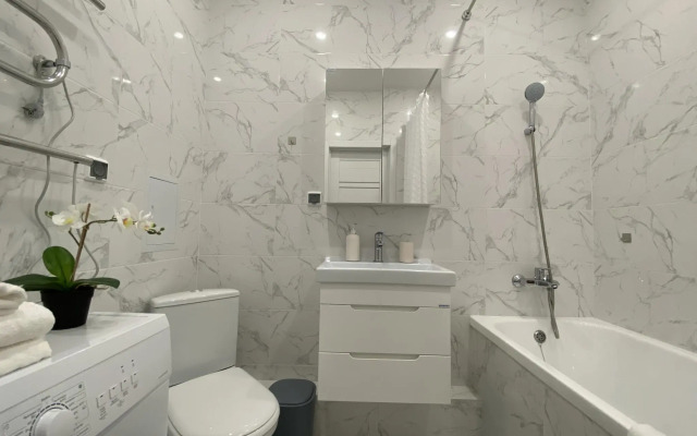 Йо Плейс микрорайон Любимово 18