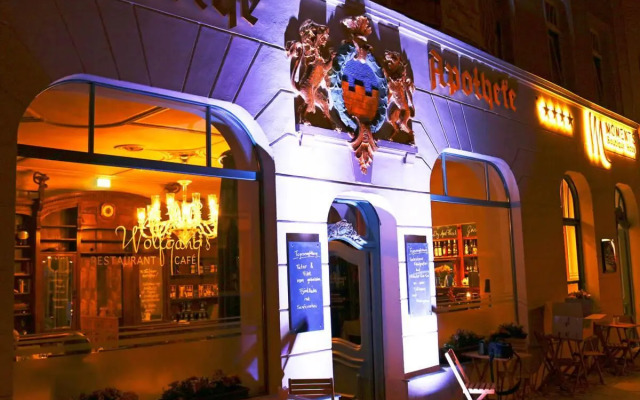 MOMENTS Boutique Hotel