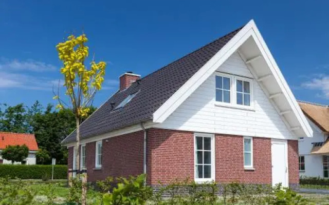 Holiday home Villapark De Witte Raaf 2