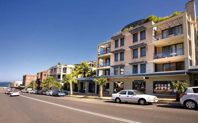 Medina Executive Coogee