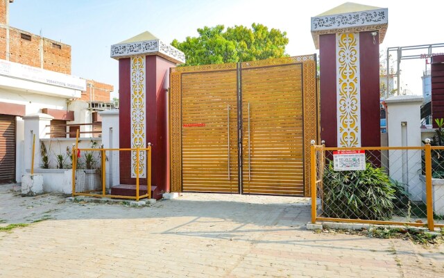 Fabhotel Madhuri Annex