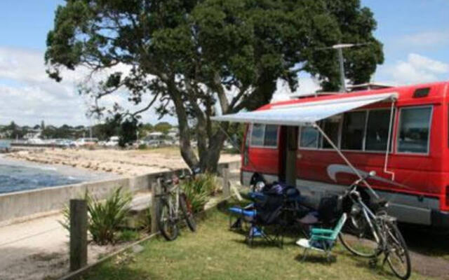 Takapuna Beach Holiday Park