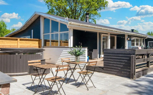 10 Person Holiday Home in Glesborg-by Traum