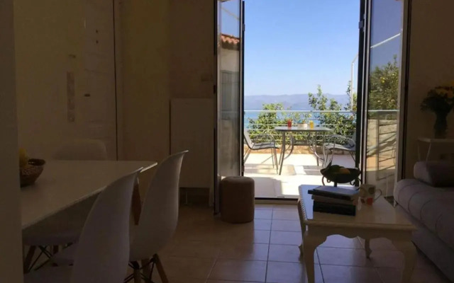Seafront apartment in Kiveri, near Nafplion.