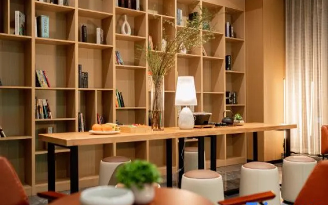 MAISON Hotel (Wanda Plaza, Changde Railway Station, Changde)