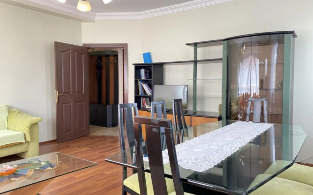 Superb Flat Close to Cevahir Mall in Sisli