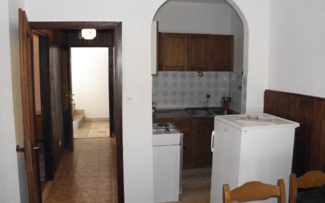 Apartments Mara