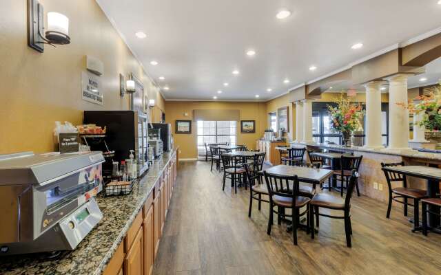 Best Western Plus Red River Inn