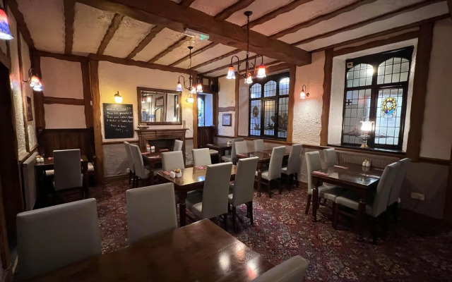 The George Hotel