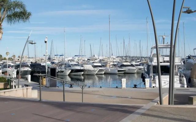 Sea View in Golfe-juan Near Cannes Beach