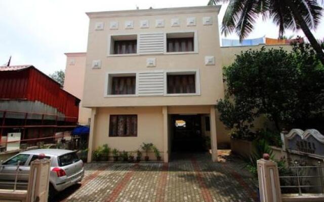 1 BR Boutique stay in Kaloor, Kochi (777D), by GuestHouser