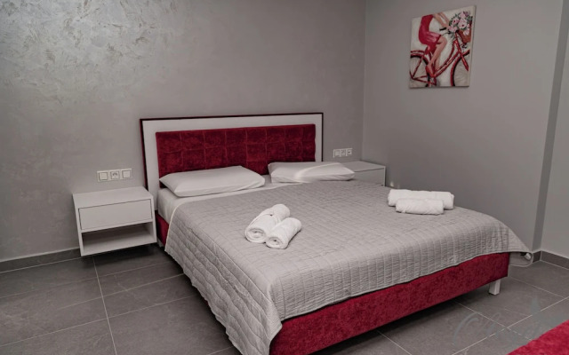 Angel Saranda Palace