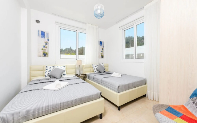 Green Bay Villa No 16