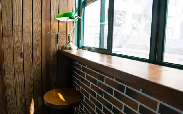 Leo ho Hostel