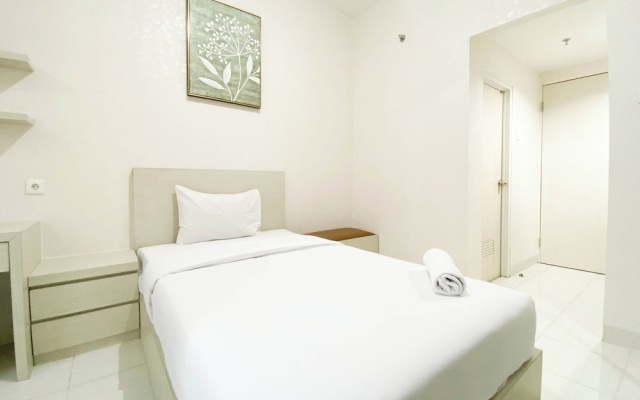 Minimalist And Homey Studio Room At Amartha View Apartment – Guest Rooms – Semarang