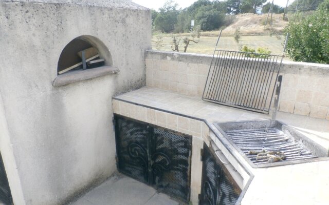 Villa With 3 Bedrooms in La Tour-d'aigues, With Private Pool, Furnished Garden and Wifi