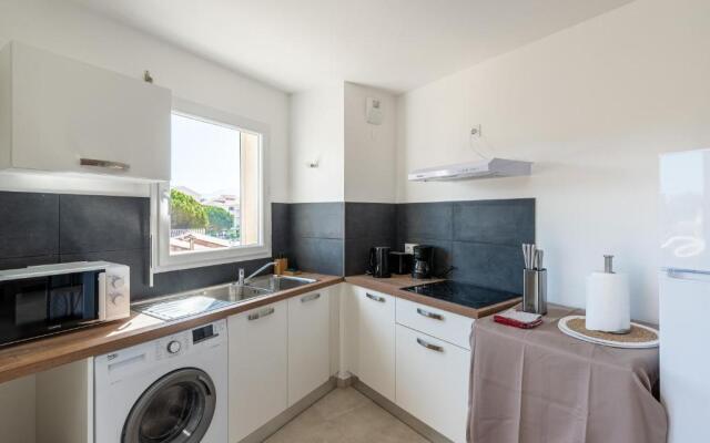 Mari - Appt tout confort 150m de la plage