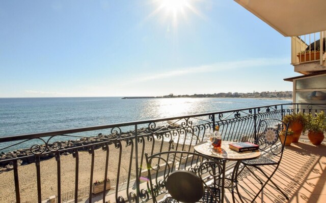 Stunning Apartment in Giardini Naxos With Wifi and 2 Bedrooms