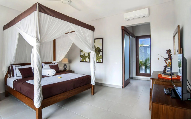 Villa Yenian by Villa Finder